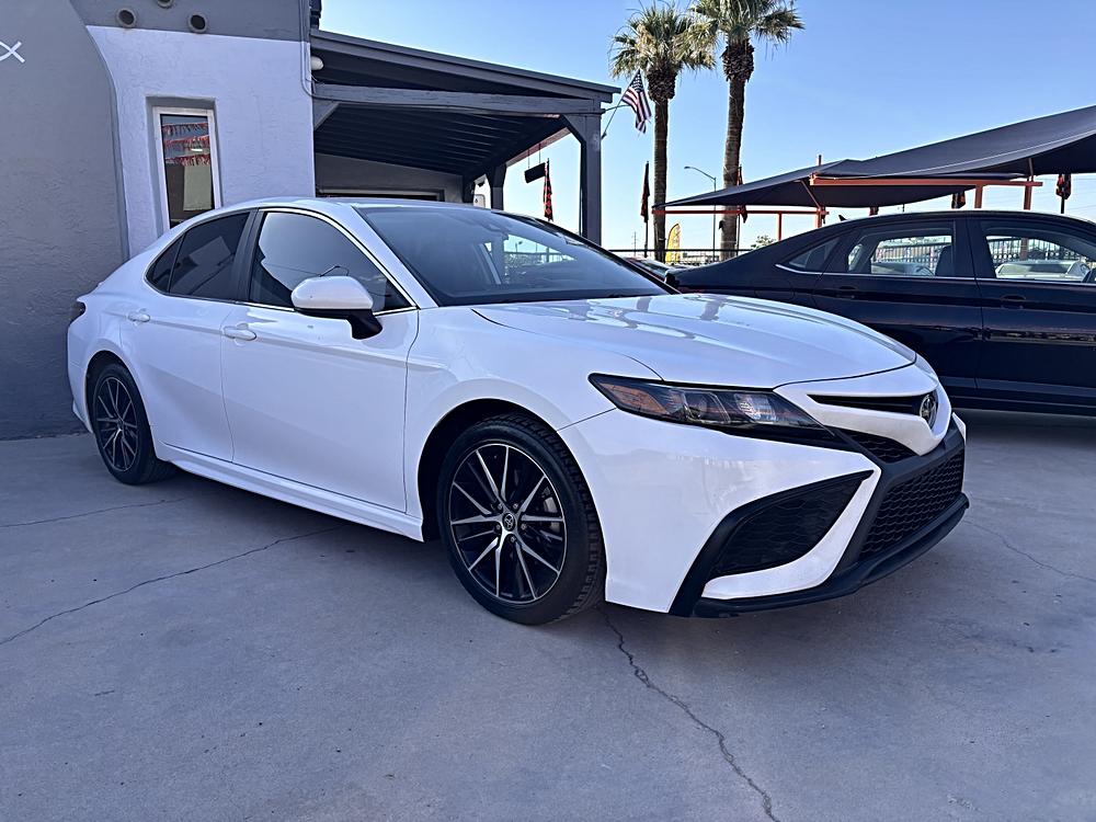 2021 Toyota Camry 2.5 Auto SE's photo