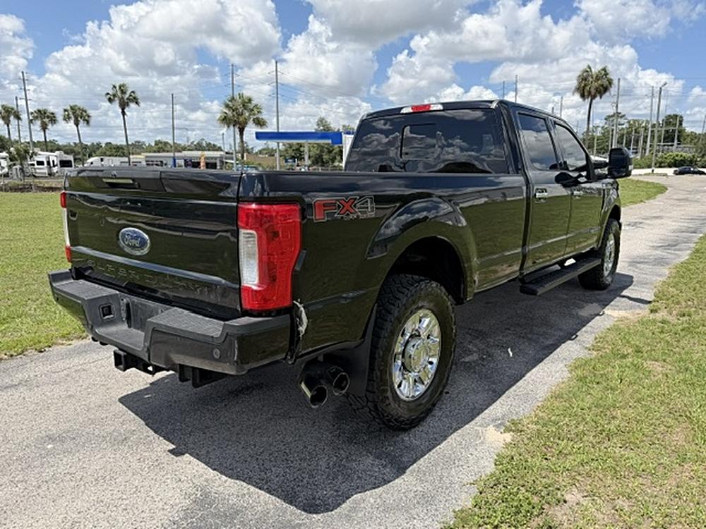 2017 Ford F-350 Super Duty Lariat - Photo 19