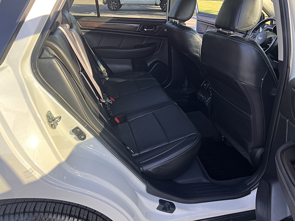 2019 Subaru Outback Limited - Photo 14