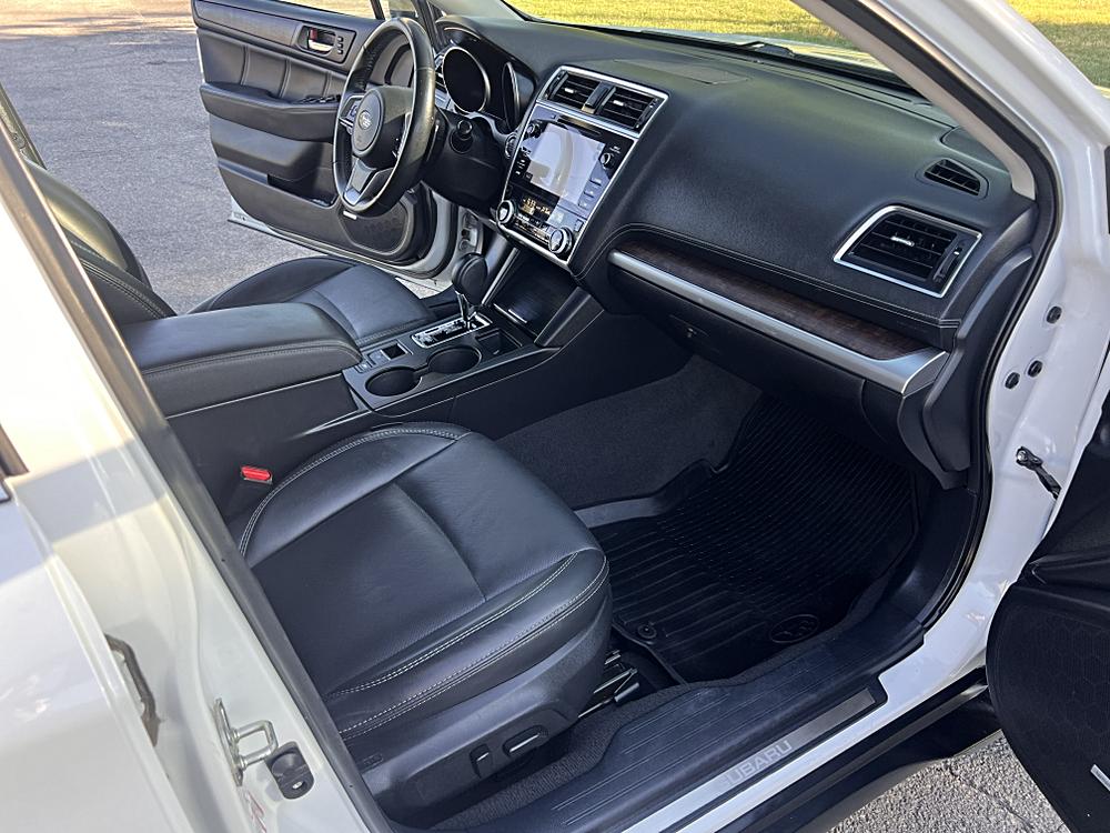 2019 Subaru Outback Limited - Photo 13