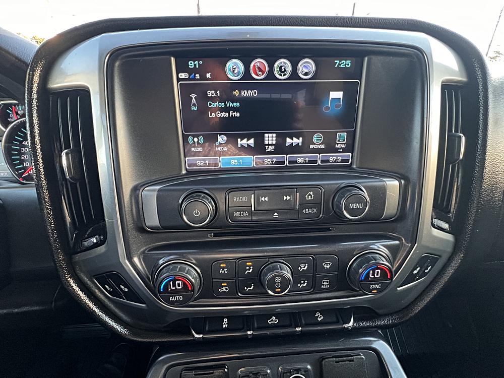 2018 Chevrolet Silverado 1500 LT Z71 - Photo 18