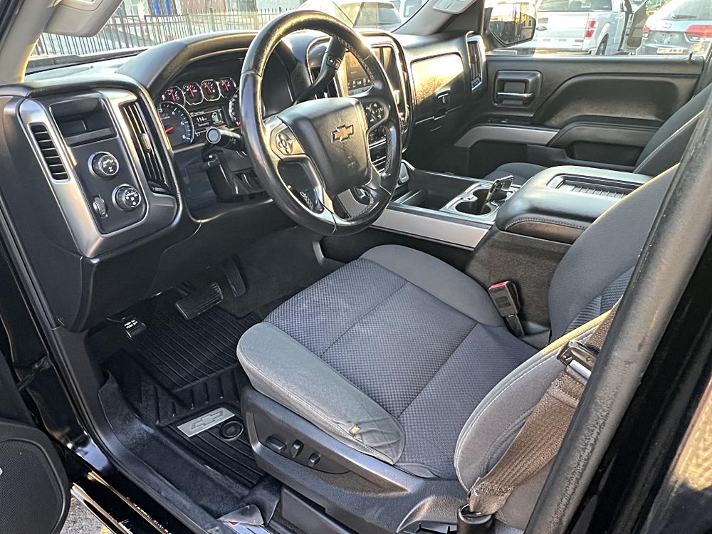 2018 Chevrolet Silverado 1500 LT Z71 - Photo 12
