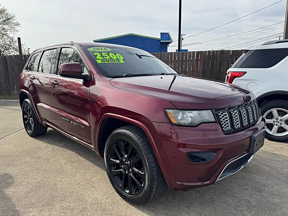 2018 Jeep Grand Cherokee Altitude's photo