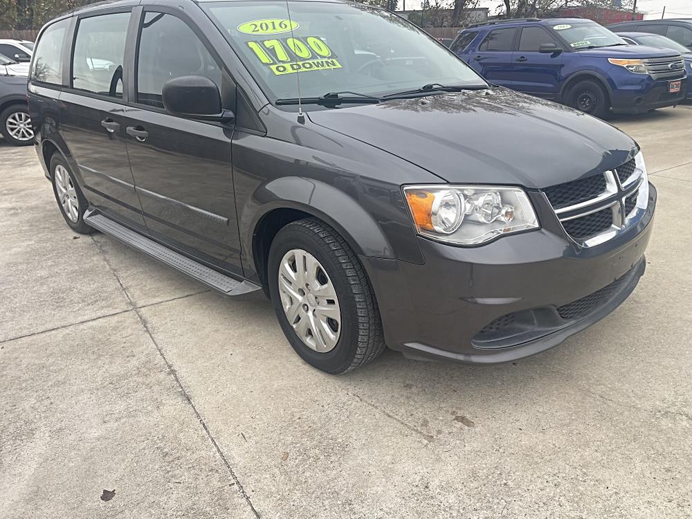 2016 Dodge Grand Caravan American Value Package's photo