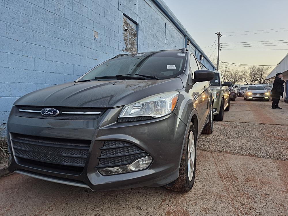 2015 Ford Escape SE's photo