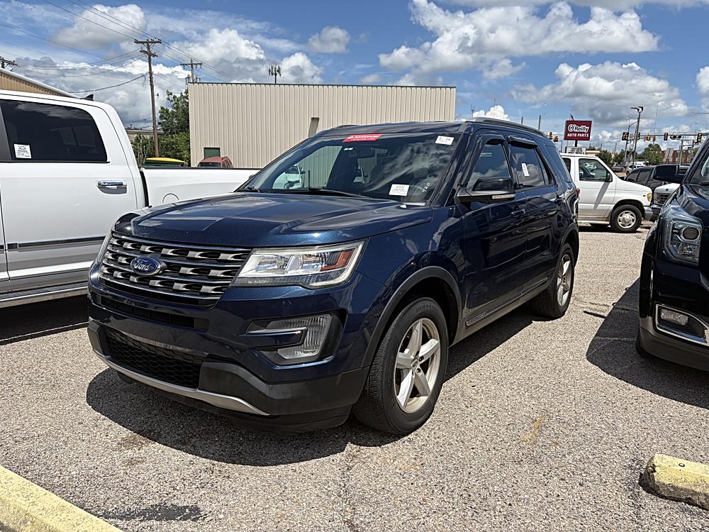 2017 Ford Explorer XLT 4WD's photo