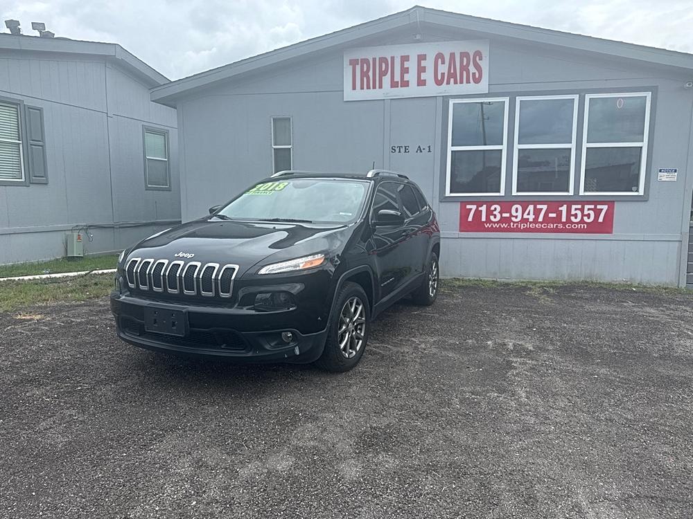 Triple E Cars 2018 JEEP CHEROKEE LATITUDE PLUS Auto dealership in