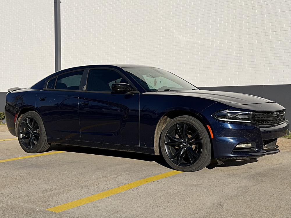 2017 Dodge Charger SXT's photo