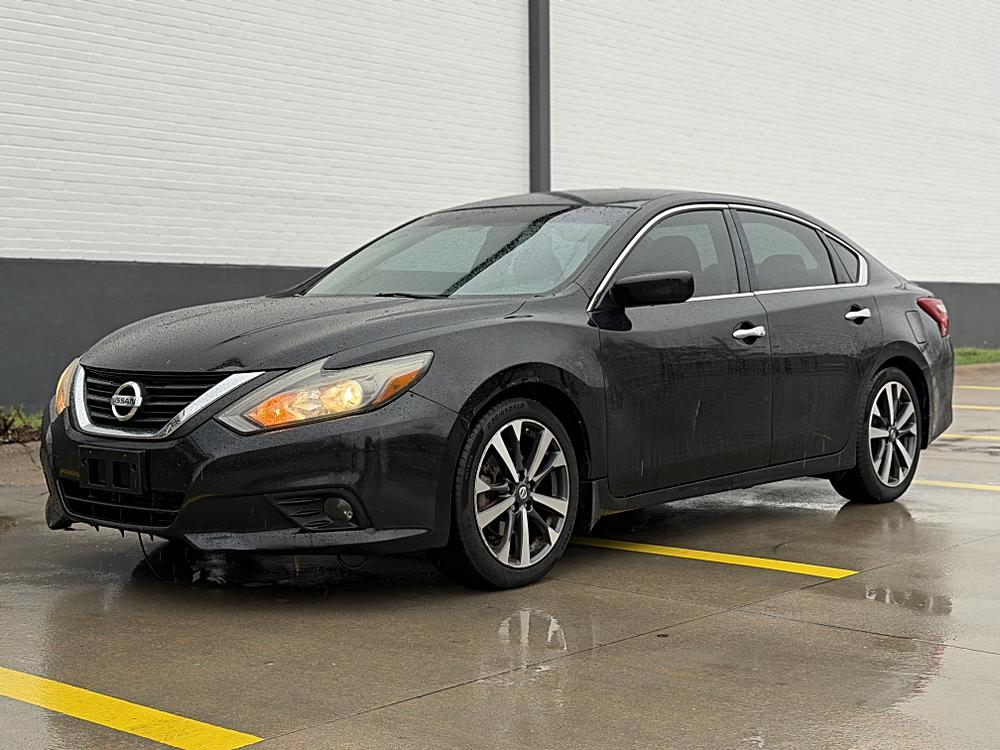 2016 Nissan Altima SR