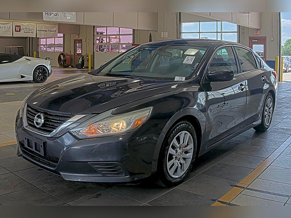 2016 Nissan Altima 2.5 S's photo