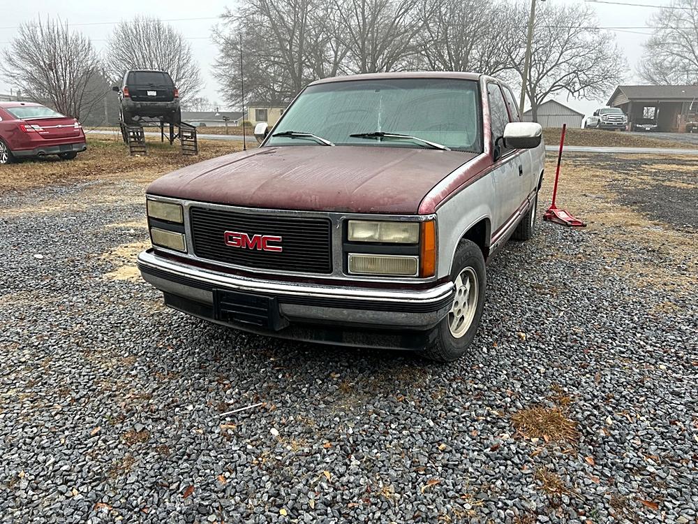 1993 GMC Sierra Base's photo