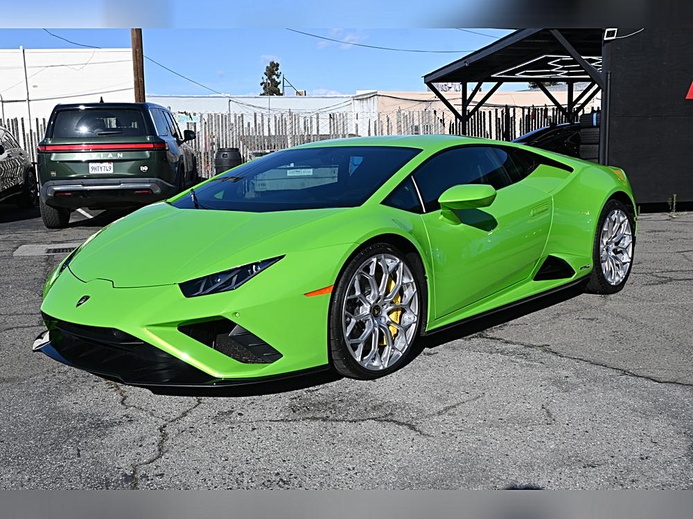 2021 Lamborghini Huracan EVO Coupe's photo