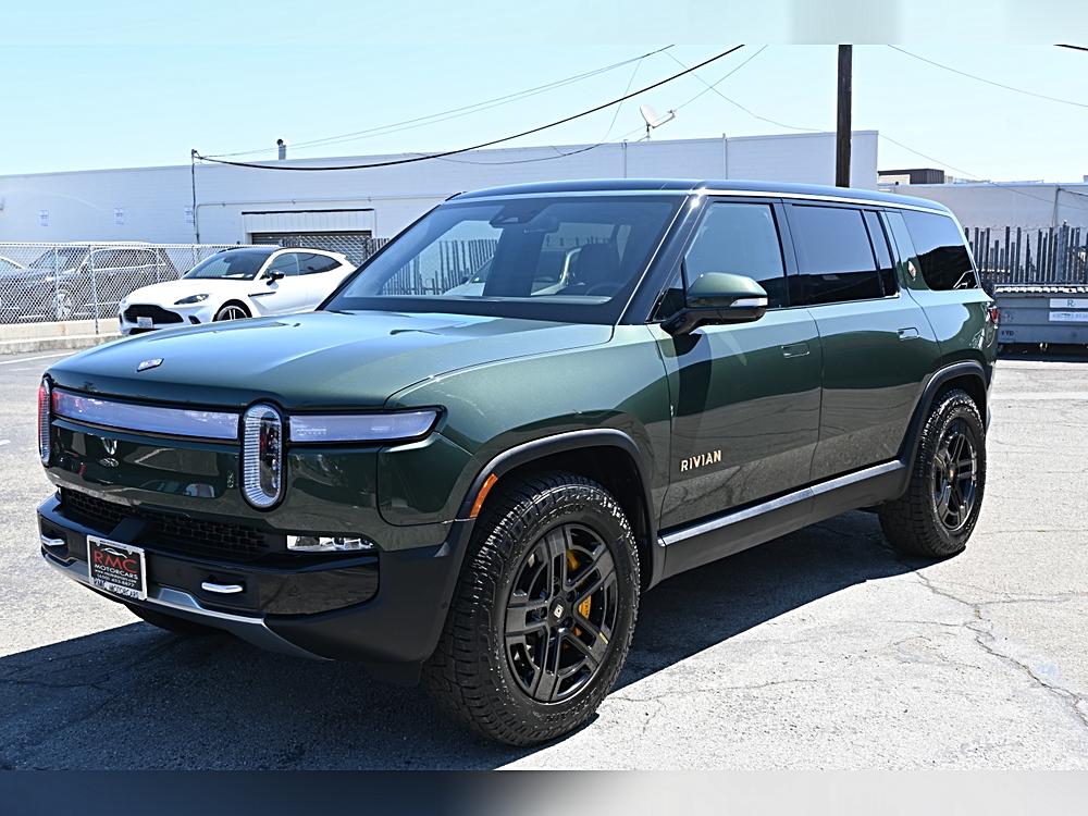 2023 Rivian R1S Adventure Quad-Motor Large Pack's photo