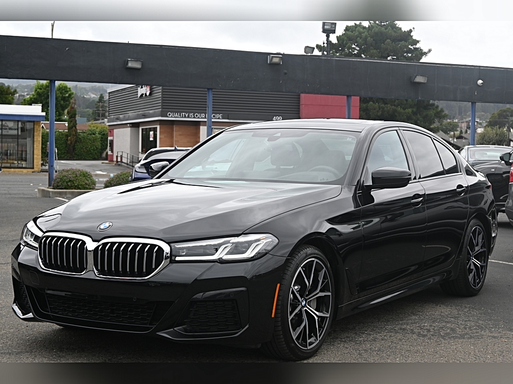 2022 BMW 5 Series 530i RWD photo