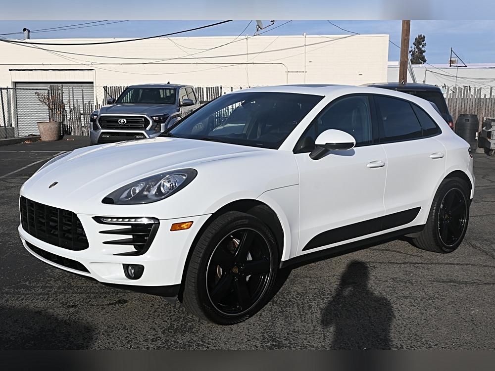 2016 Porsche Macan
