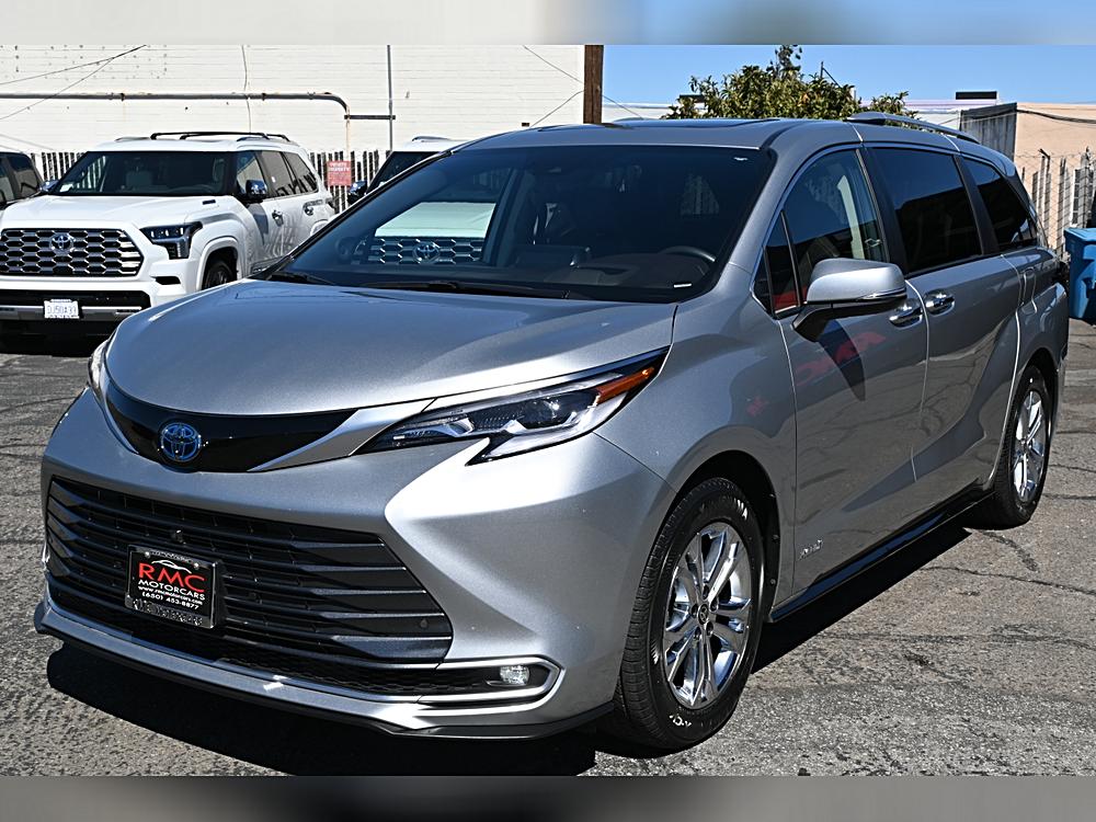 RMC Motorcars 2021 Toyota Sienna Platinum | Auto dealership in ...