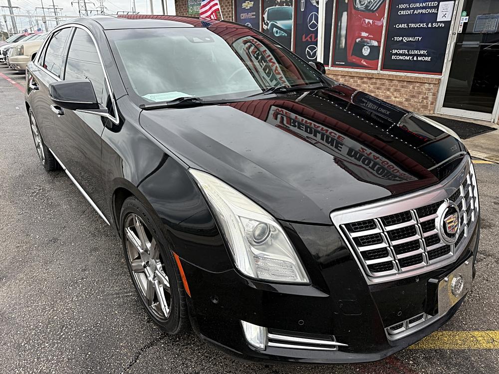2015 Cadillac XTS 3.6L FWD Luxury Collection's photo