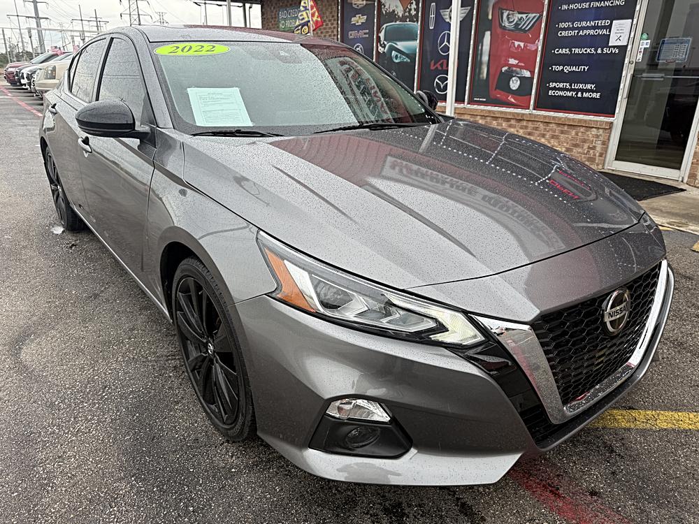 2022 Nissan Altima 2.5 SR's photo
