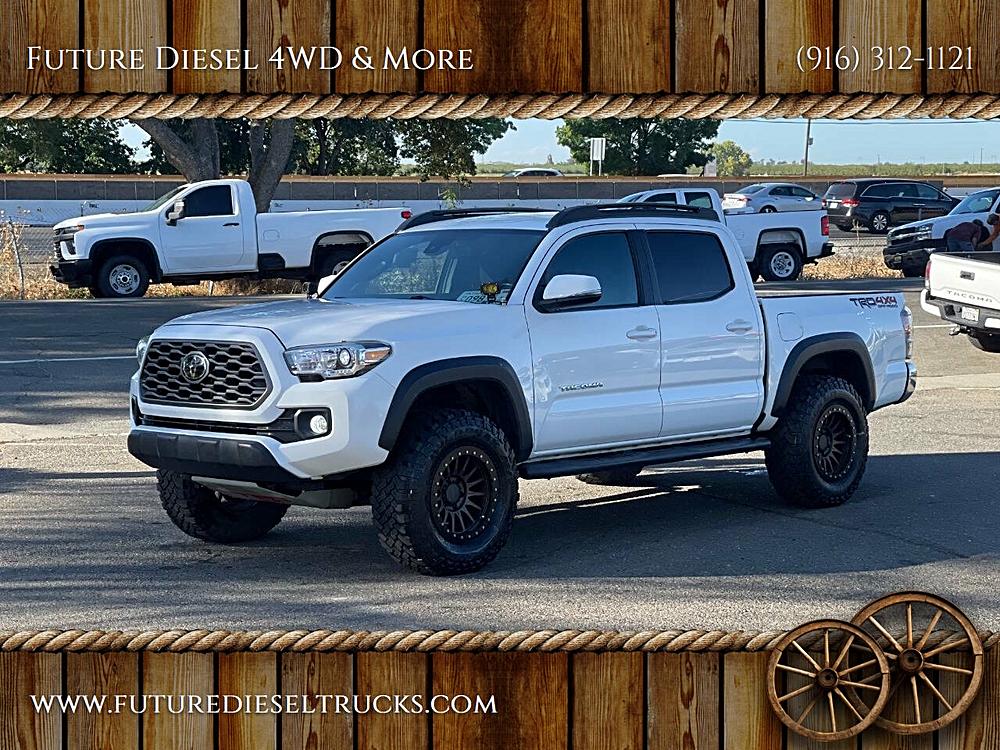 2021 Toyota Tacoma TRD Off Road's photo