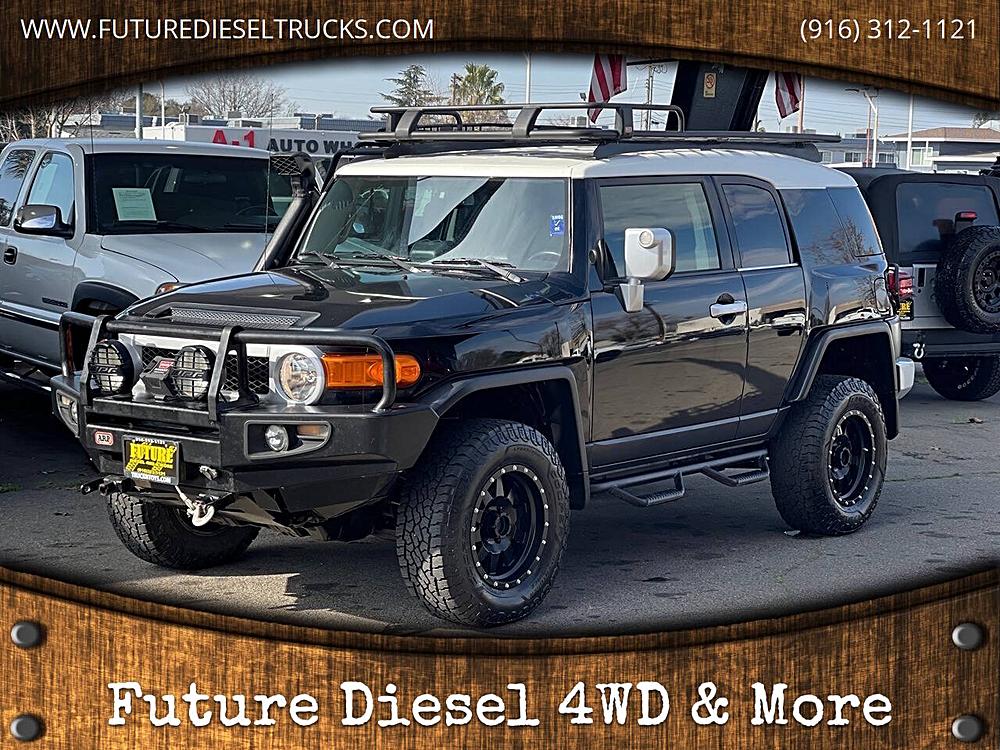 2012 Toyota FJ Cruiser Base