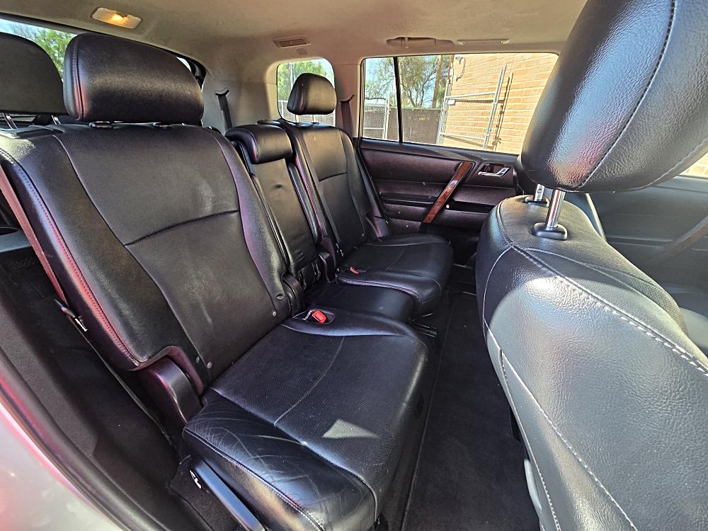2011 Toyota Highlander Limited - Photo 14