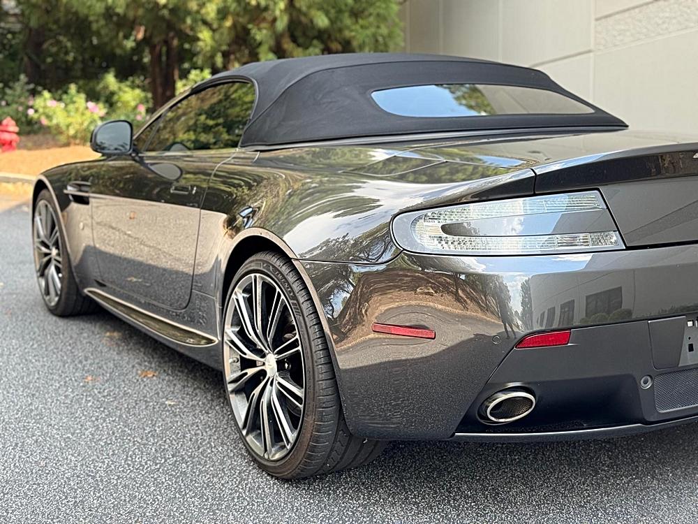 2013 Aston Martin V8 Vantage Base - Photo 23