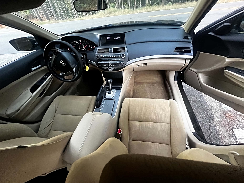 2012 Honda Accord LX - Photo 15