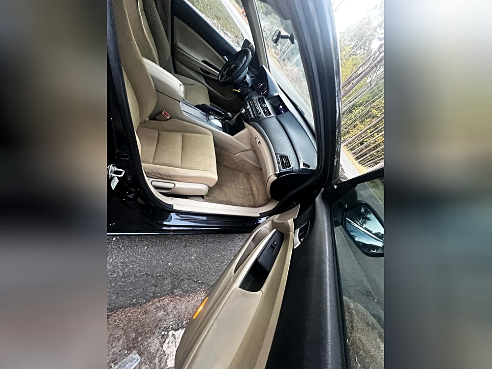 2012 Honda Accord LX - Photo 11