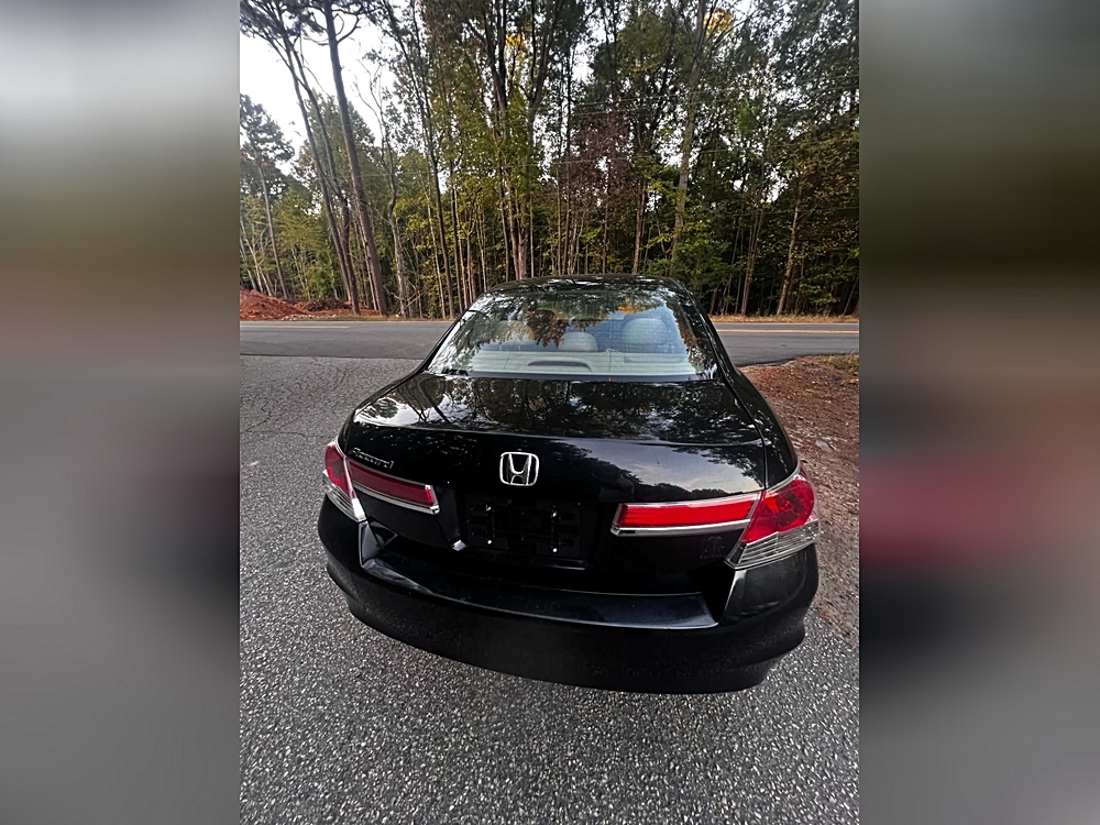 2012 Honda Accord LX - Photo 6