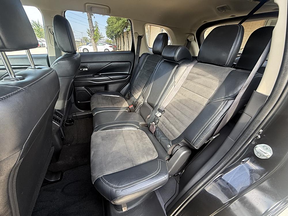 2020 Mitsubishi Outlander SE - Photo 10