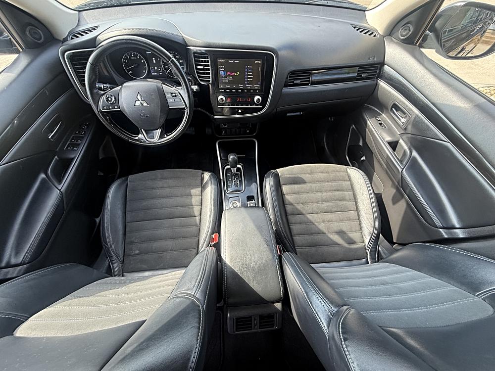 2020 Mitsubishi Outlander SE - Photo 12