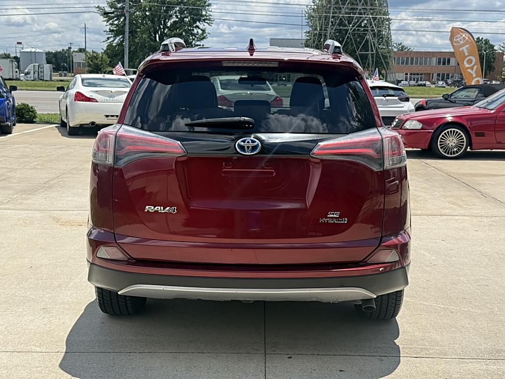 2018 Toyota RAV4 SE - Photo 6