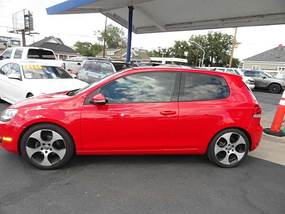 2011 Volkswagen Golf FWD Automatic