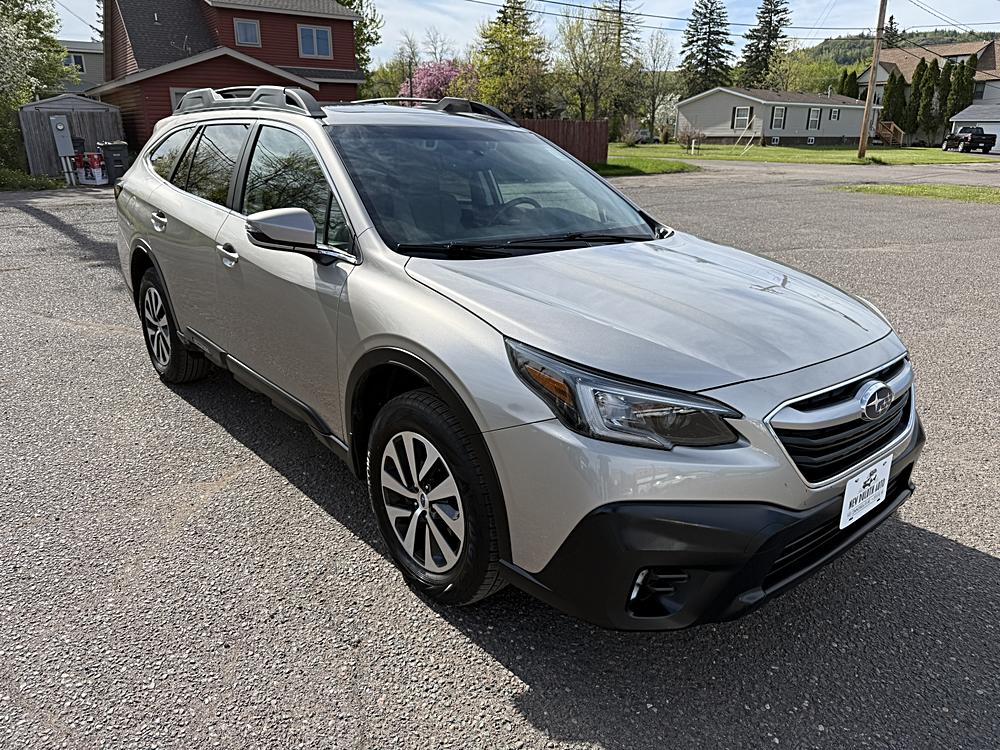 2020 Subaru Outback Premium's photo