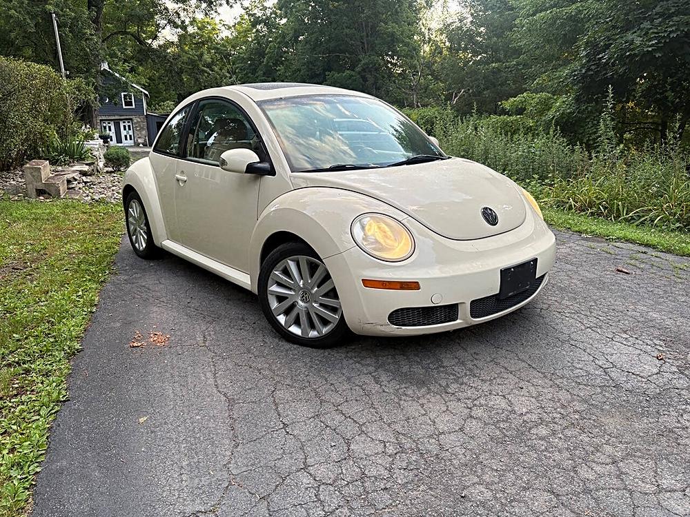 2008 Volkswagen New Beetle S