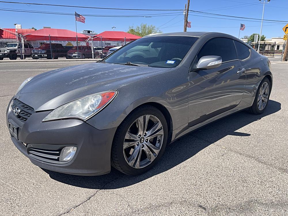 2011 Hyundai Genesis Coupe's photo