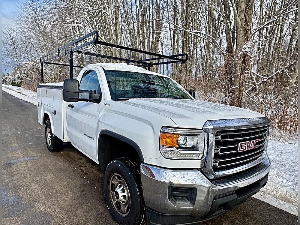 2018 GMC Sierra 2500HD Base's photo