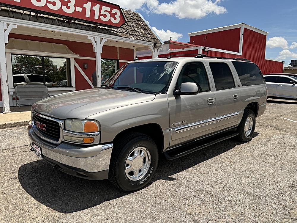 2003 GMC Yukon's photo