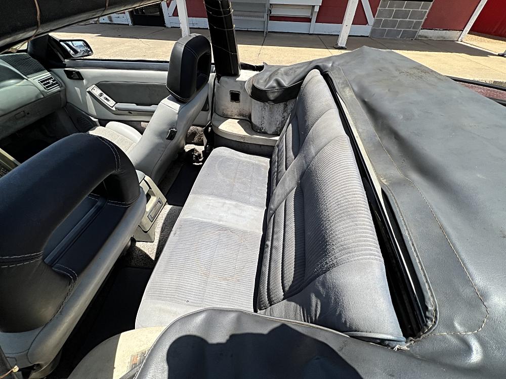 1987 Ford Mustang - Photo 14