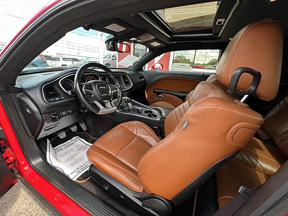 2017 Dodge Challenger SRT 392 - Photo 11