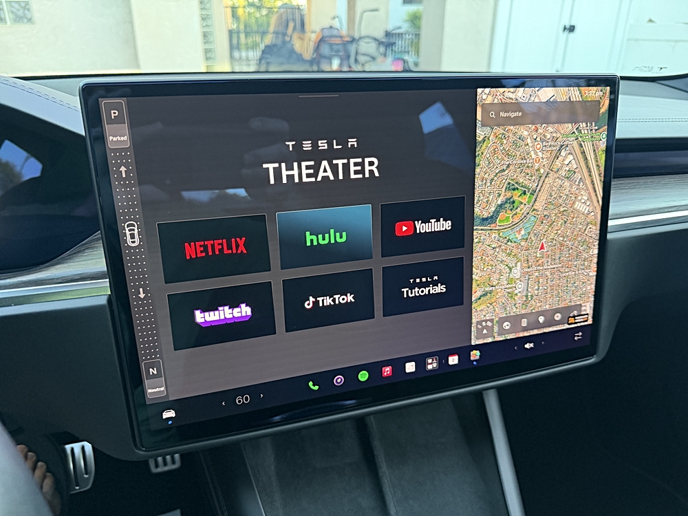 2022 Tesla Model S Base - Photo 16