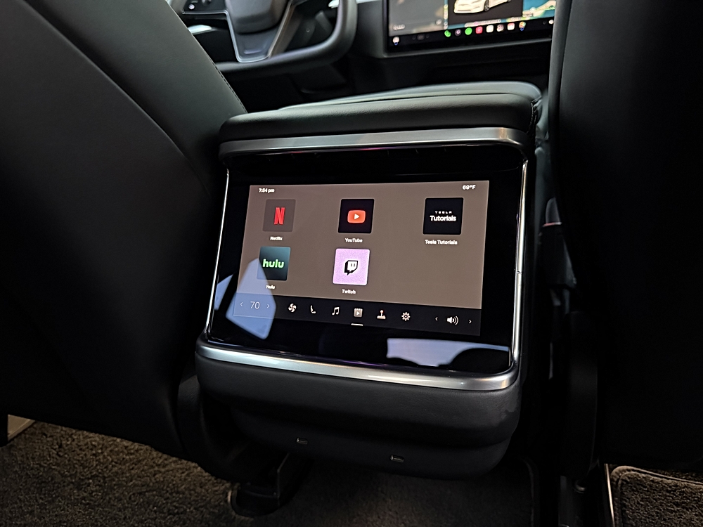 2022 Tesla Model S Base - Photo 19