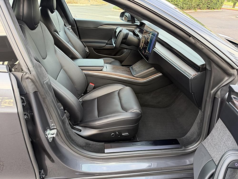 2021 Tesla Model S Long Range Plus - Photo 11