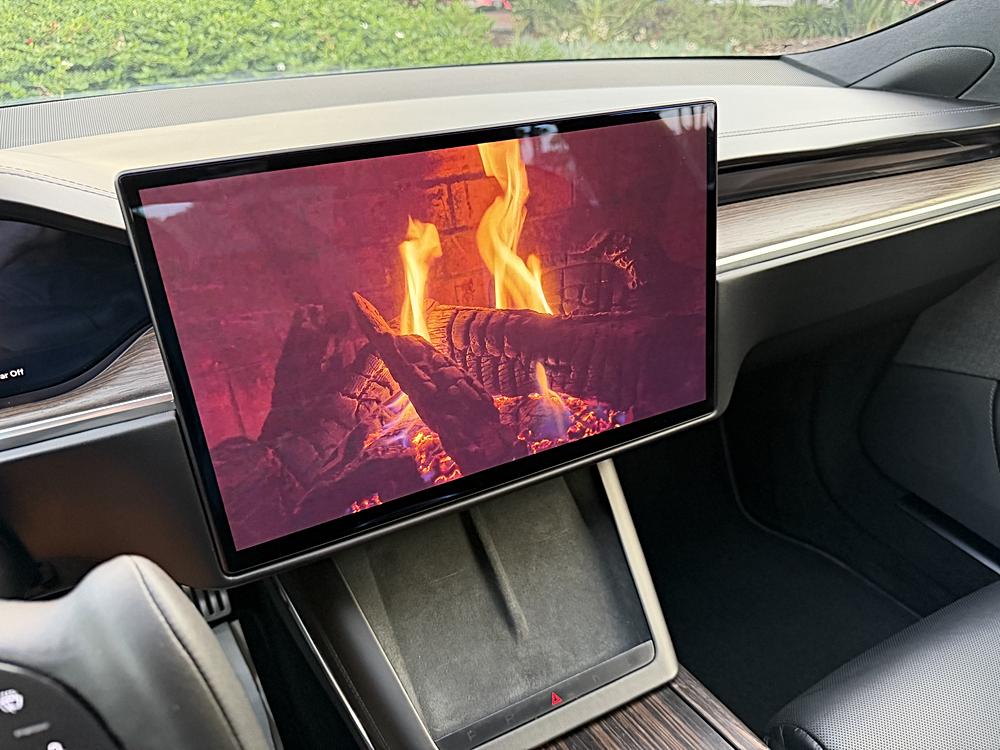 2021 Tesla Model S Long Range Plus - Photo 20
