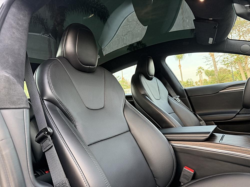 2021 Tesla Model S Long Range Plus - Photo 14
