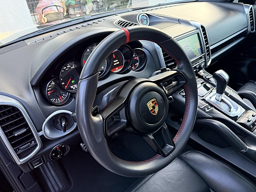 2013 Porsche Cayenne GTS - Photo 19