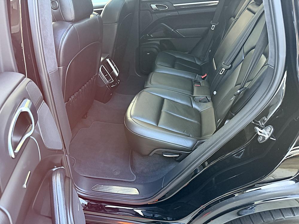 2013 Porsche Cayenne GTS - Photo 13