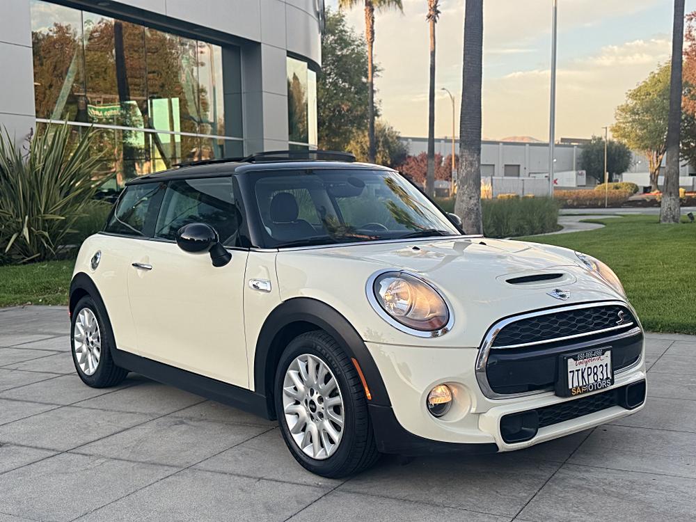 2016 MINI Cooper