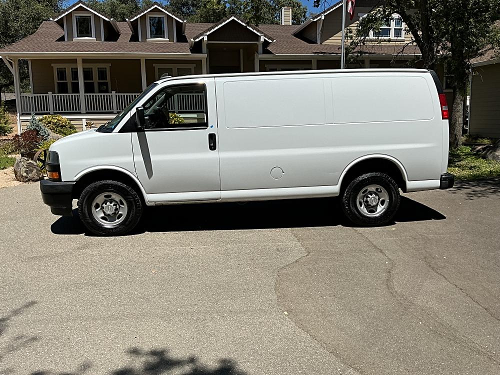 2023 Chevrolet Express Cargo Work Van - Photo 18