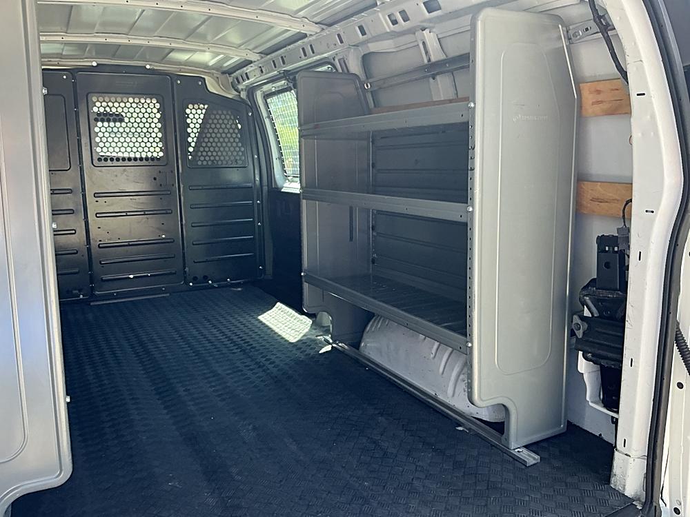 2023 Chevrolet Express Cargo Work Van - Photo 33